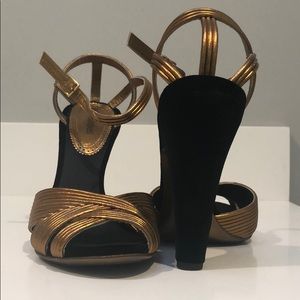 Roberto cavalli heels 👠